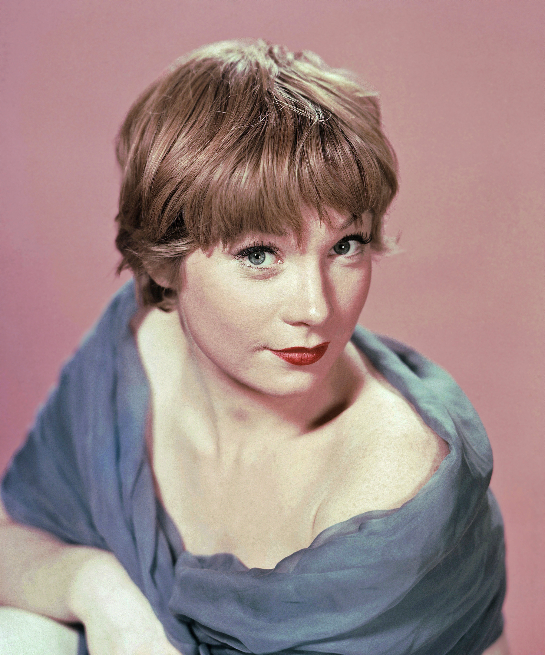 Shirley MacLaineAnnex